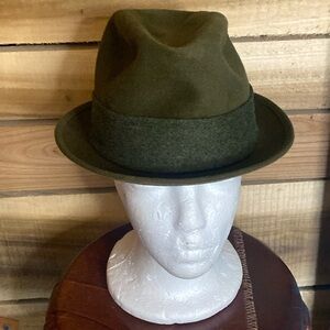 Skyhawk by Stetson Royal Deluxe wool felt fedora size 6 3/4 olive green